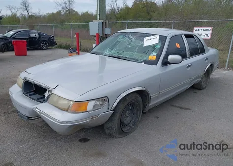 2000 Mercury Grand Marquis Gs z USA, uszkodzony, nr VIN 2MEFM74W4YX655148